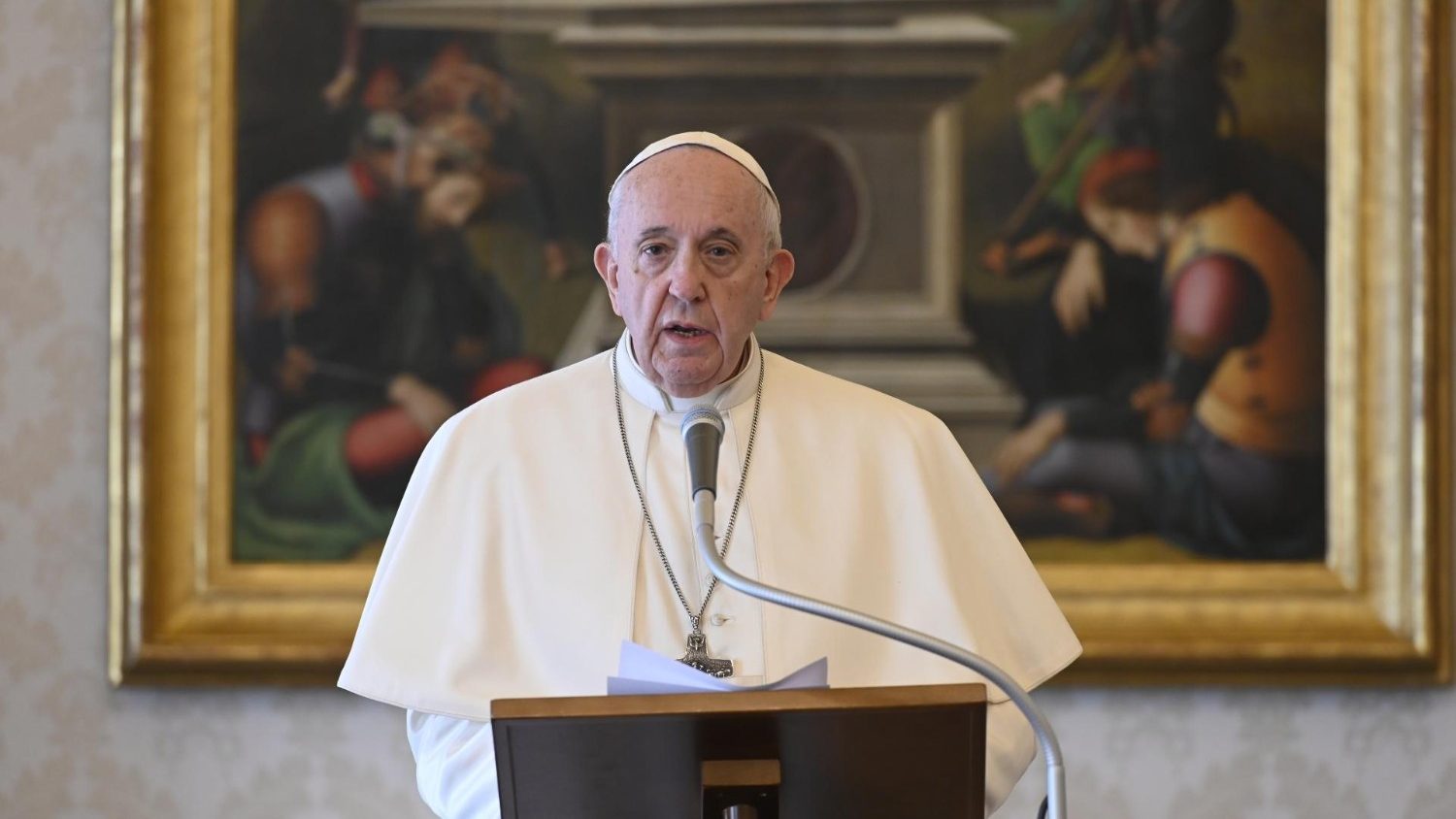 Papa Francesco all'Angelus, ricorda le 3 parole perfette in ogni